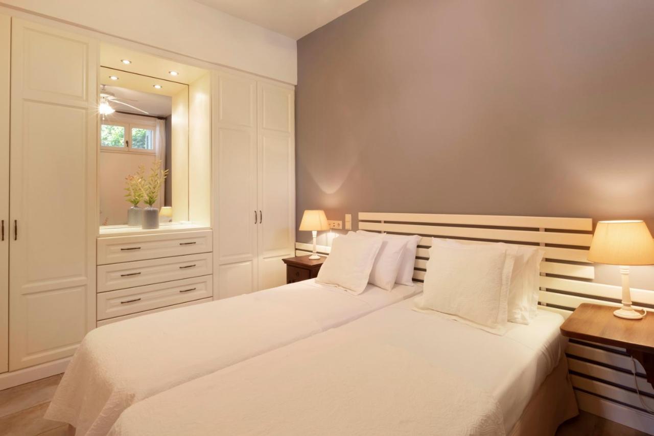 Sun-Rock House By The Sea Villa Stenies Ngoại thất bức ảnh
